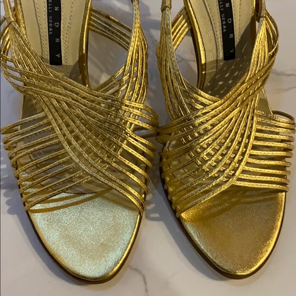 Laundry Gold Heels - Picture 2 of 7